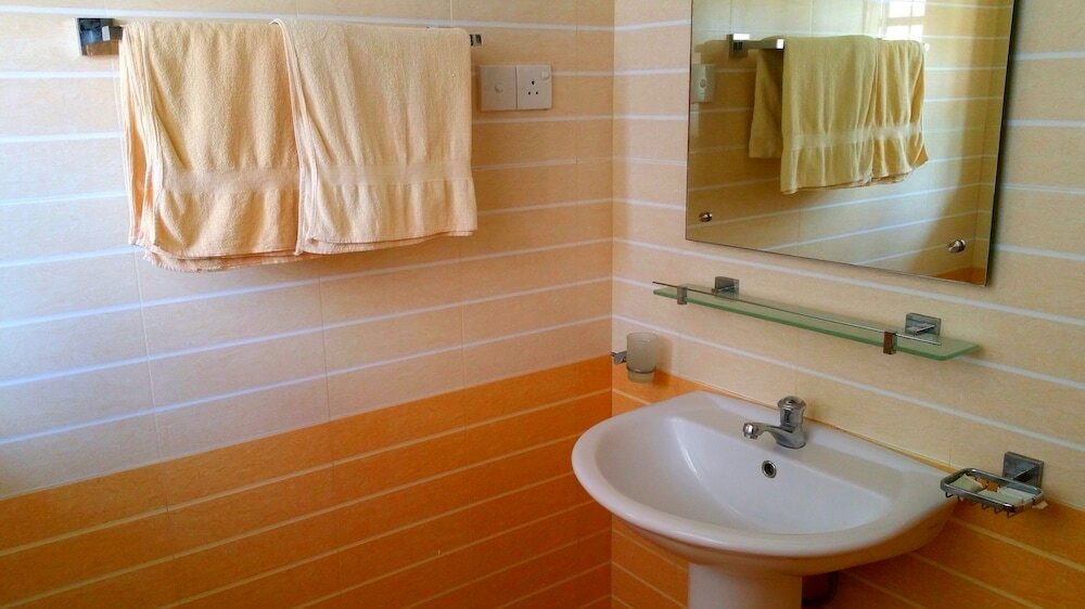 Фото Holiday Fashion Inn