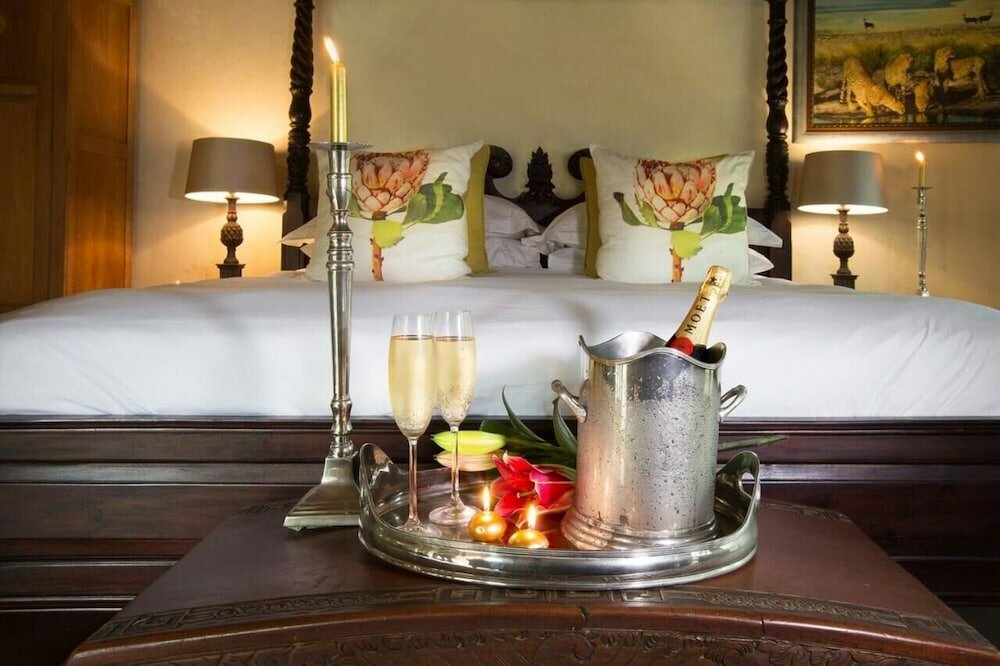 Фото The Loerie Hide