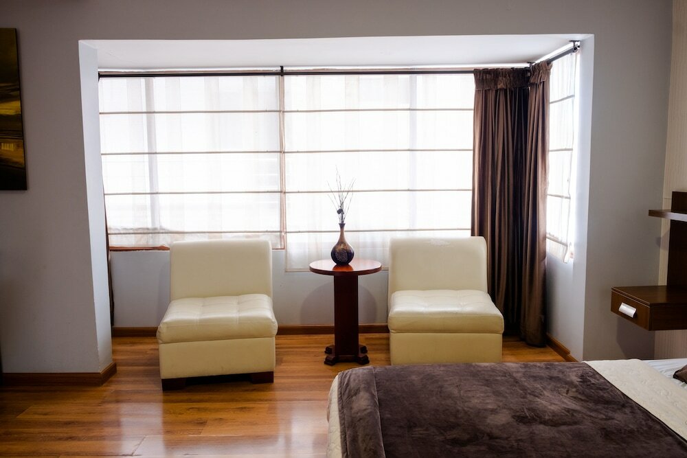 Фото Hotel Santiago de Compostella Suites