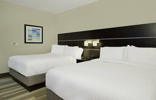 Гостиница Holiday Inn Express & Suites Brookshire - Katy Freeway, an Ihg Hotel