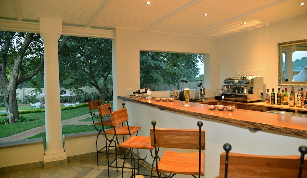 Фото Batonka Guest Lodge