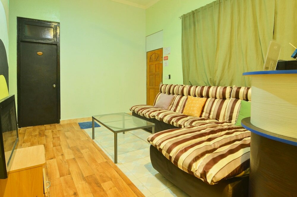 Фото Huraa East Inn