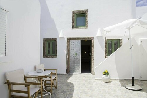 Гостиница Ayoba Santorini в Имеровигли