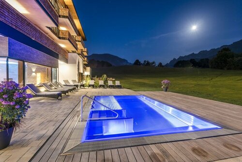 Внешний вид отеля Klosterhof - Alpine Hideaway & SPA в Байериш-Гмайне, фото 2