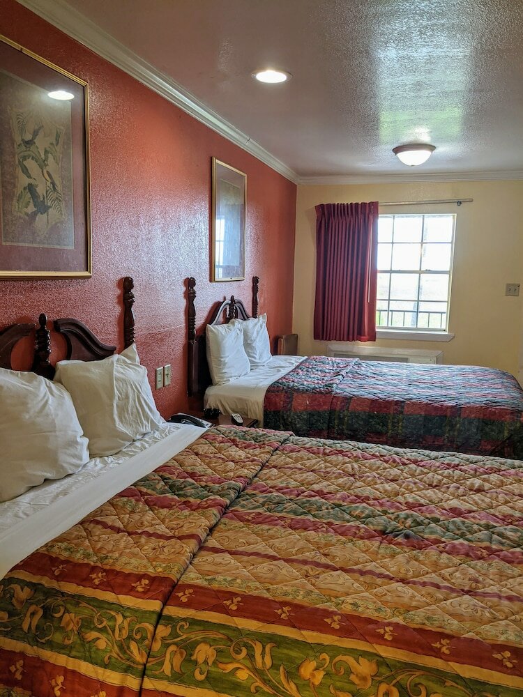 Фото Lake Houma Inn