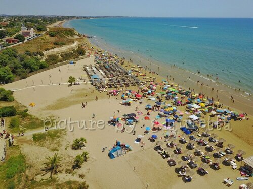 Апартаменты Bella Vista CaseSicule, Sea View Apartment with Terrace, Beach 50 m, Wi-Fi