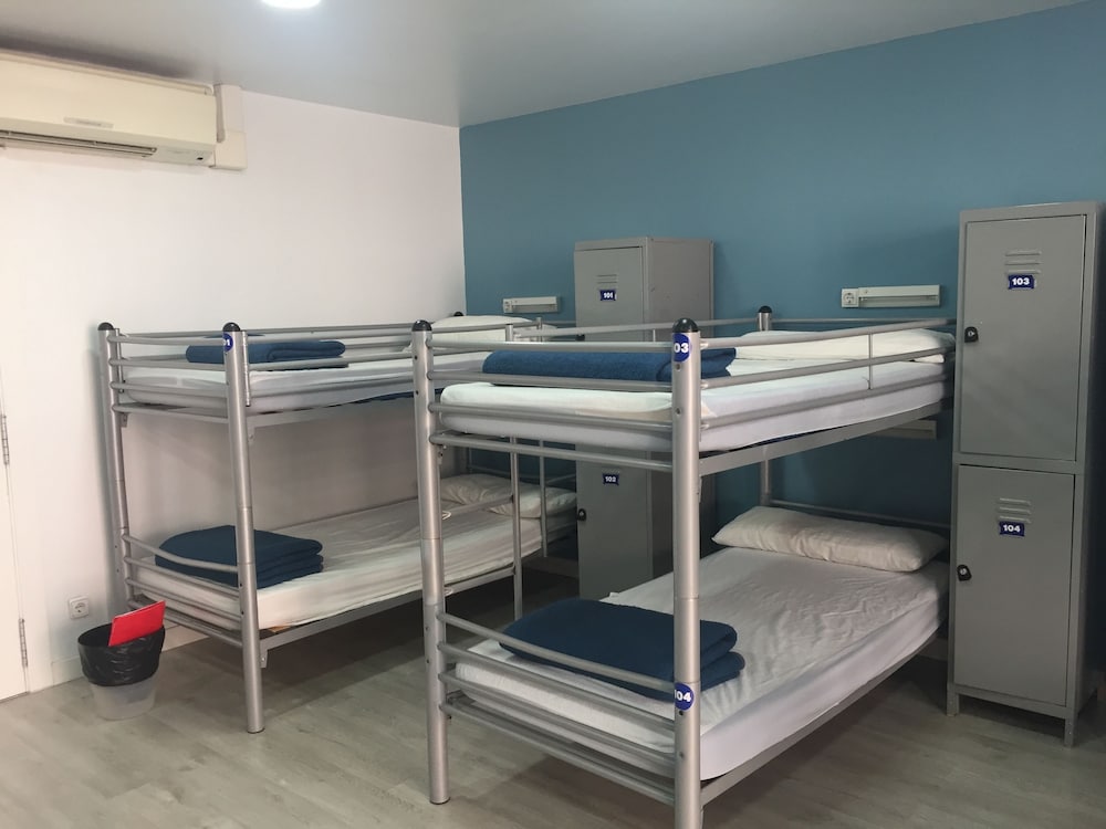 Фото Alberguinn Youth Hostel