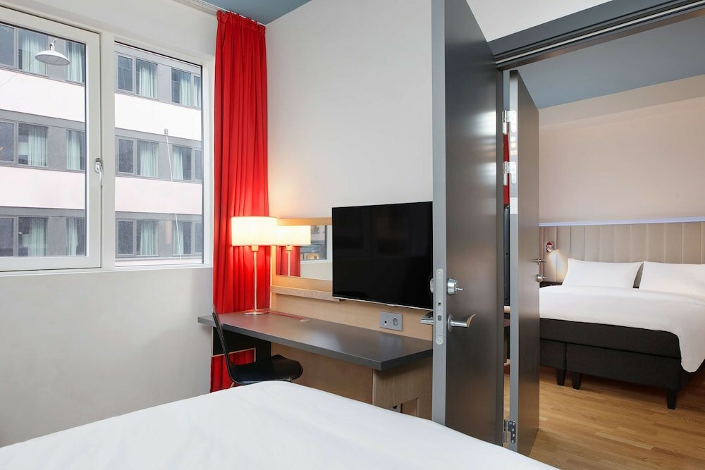 Фото Radisson Red Oslo City Centre