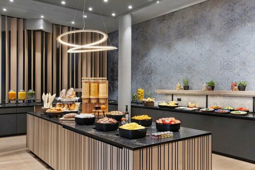 Гостиница Courtyard by Marriott Basel в Листале
