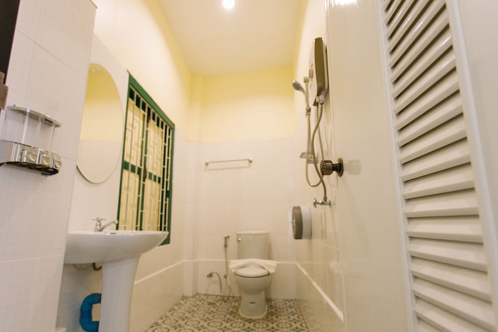 Фото Srisomboon Hostel