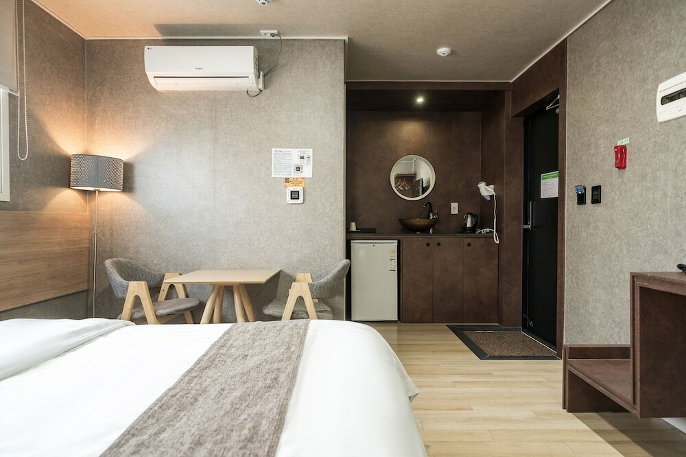 Фото Malu Hotel Suwon