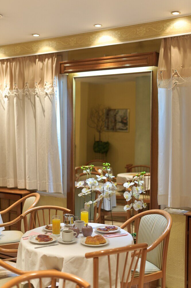 Фото Anesis Hotel