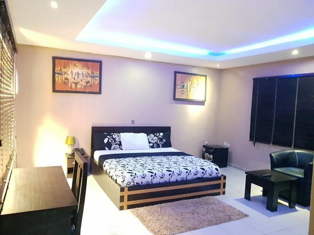 Фото Number 95 Suites