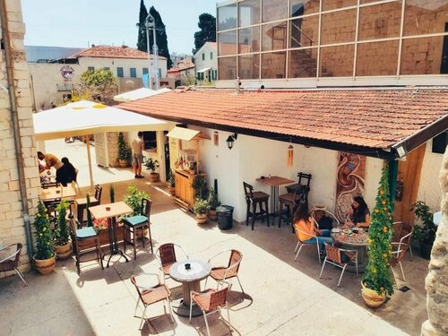 Хостел Al Yakhour Hostel в Хайфе