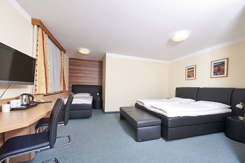 Фото Hotel Ganslhof