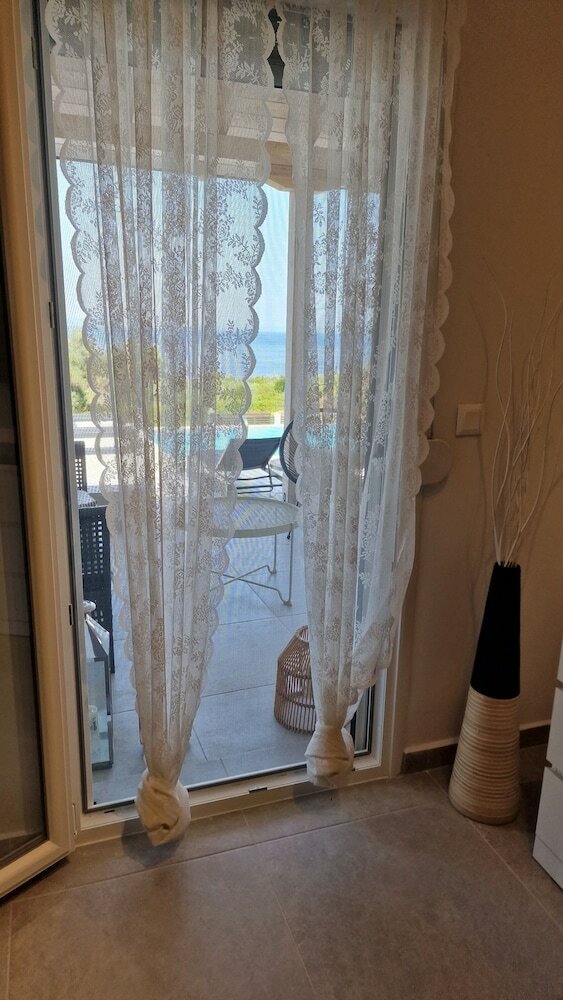 Фото Luxurious Villa Anna Maria