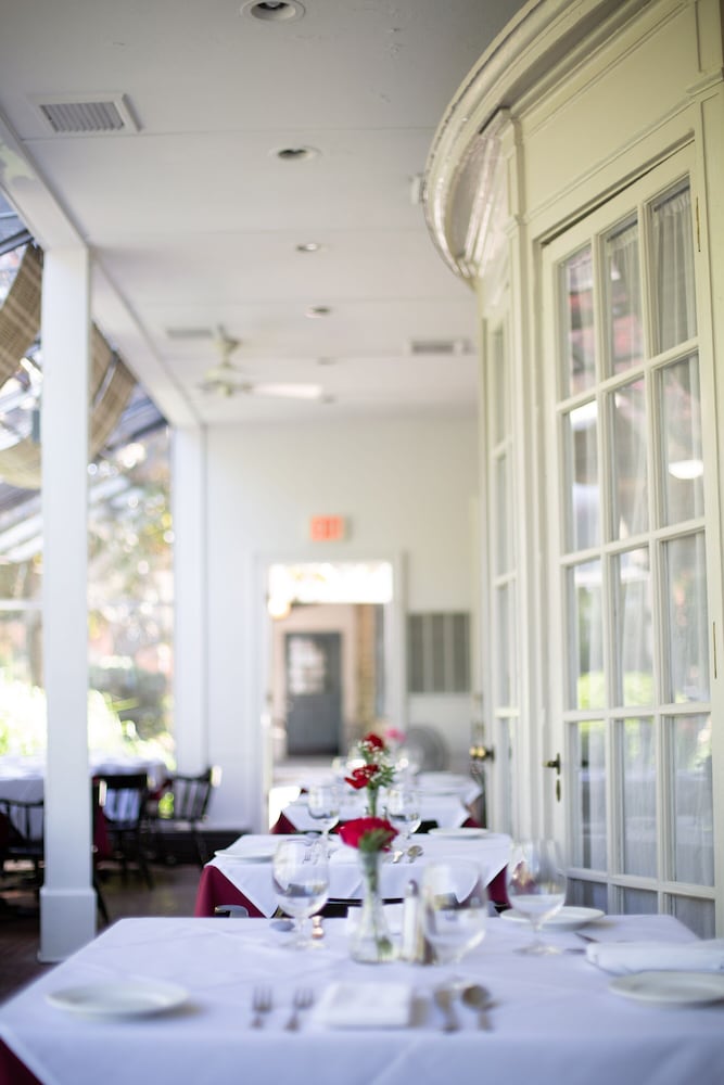 Фото Beekman Arms Hotel