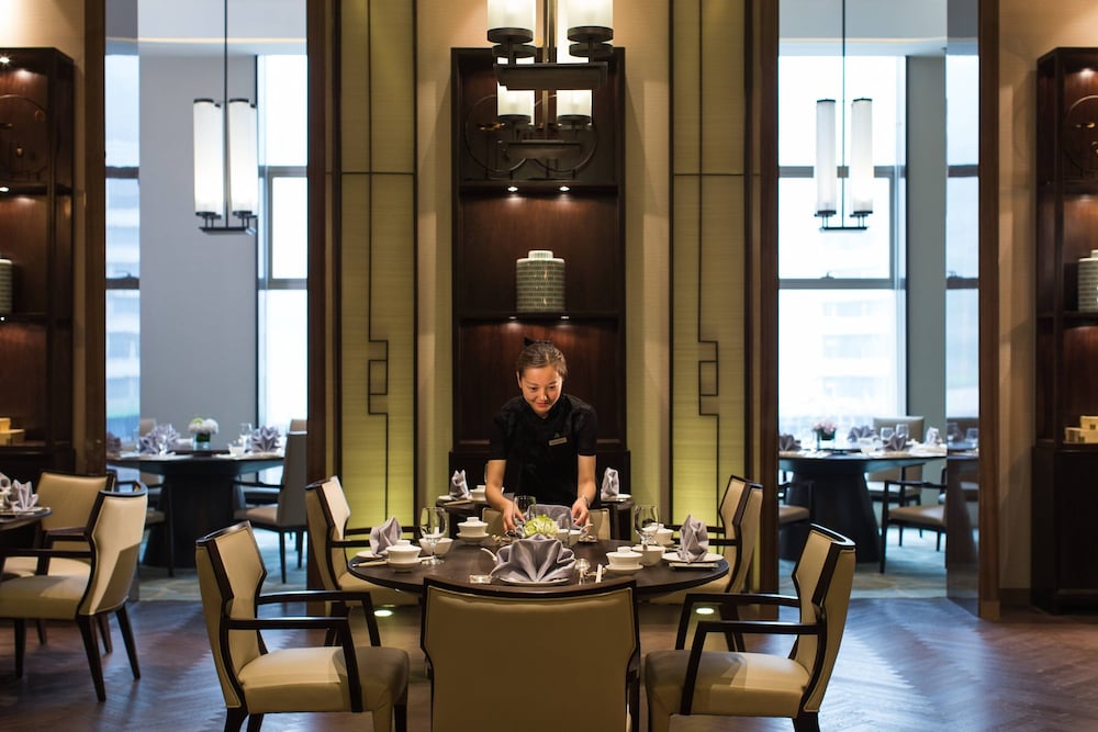 Фото Chongqing Marriott Hotel