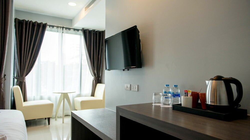 Фото Picnic Hotel Bangkok - Rang Nam