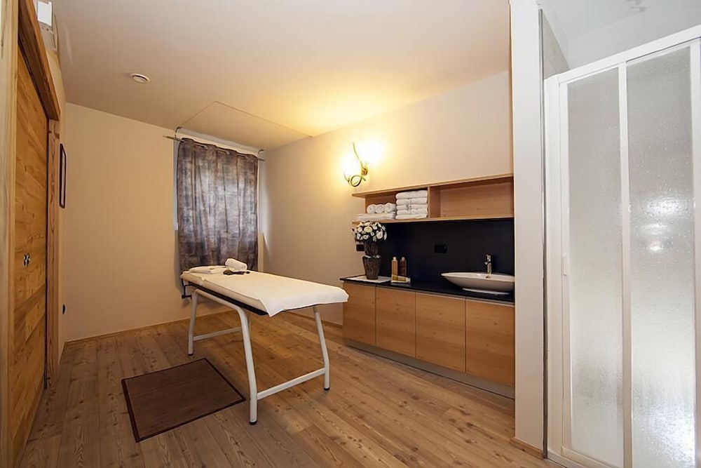 Фото Hotel Apartments Wellness Villa di Bosco