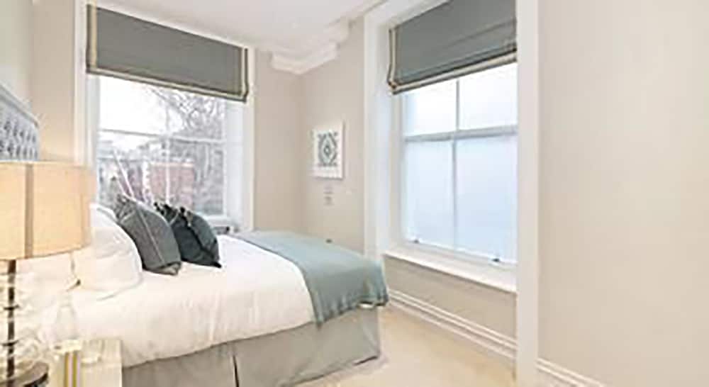 Фото The Kensington Residencies