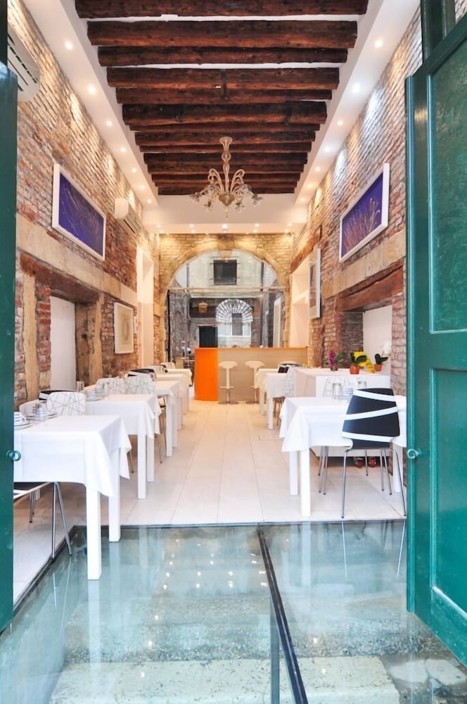 Фото Al Mascaron Ridente