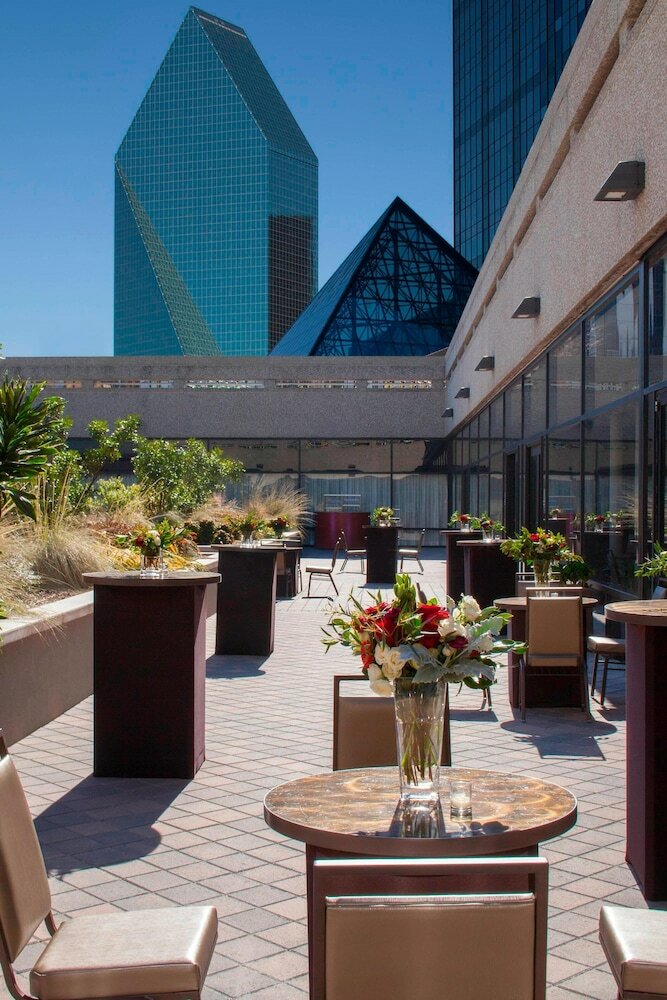 Фото The Westin Dallas Downtown