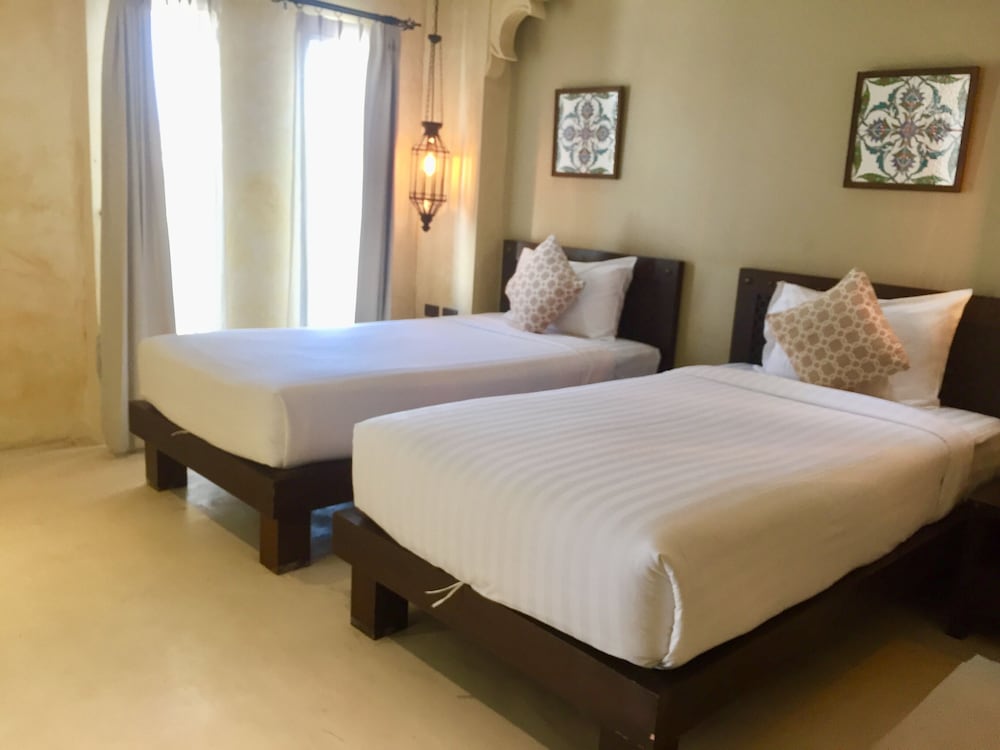 Фото Dewan Bangkok