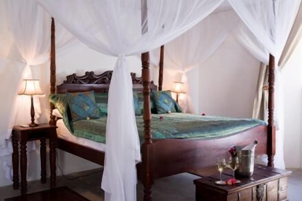 Фото Ibo Island Lodge