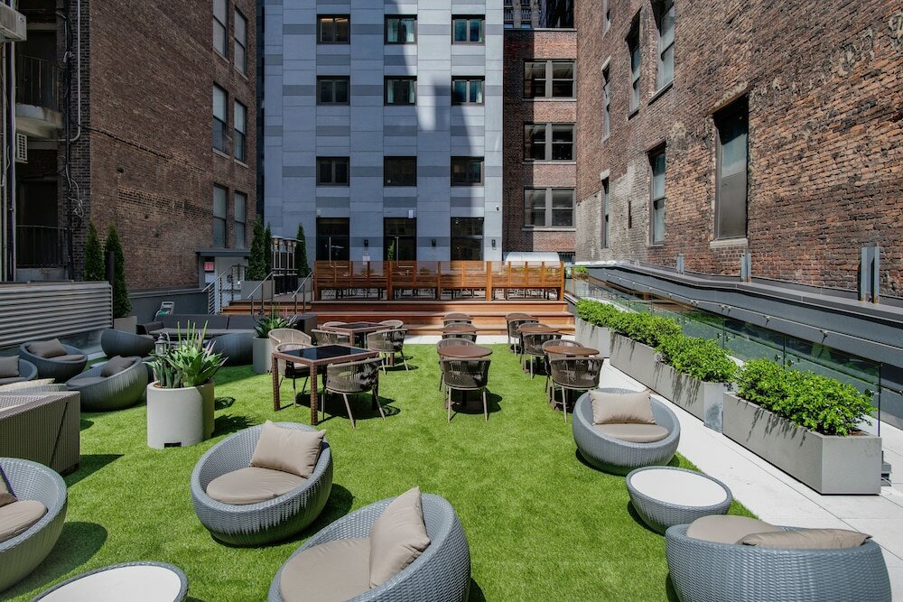 Фото Embassy Suites by Hilton New York Manhattan Times Square