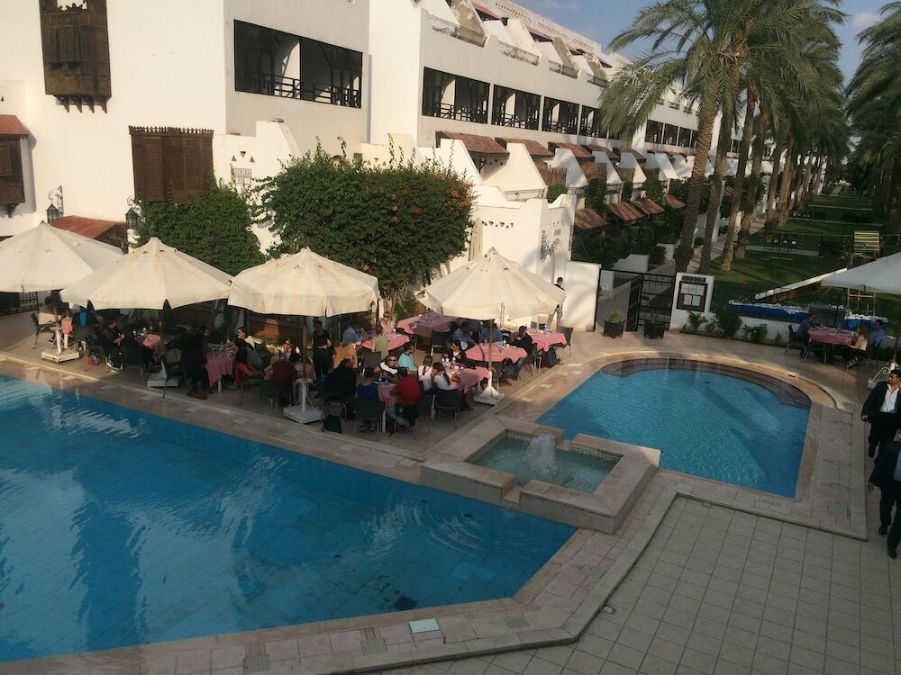 Фото Six Corners Resort