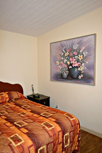 Гостиница Centre Suites Inns Motel в Боннивилле