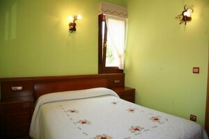 Casa Rural Gaztelubidea (Comunidad Autónoma del País Vasco, Álava Province, Calle del Cementerio Viejo, 4), hotel