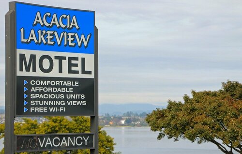 Гостиница Acacia Lake View Motel в Таупо