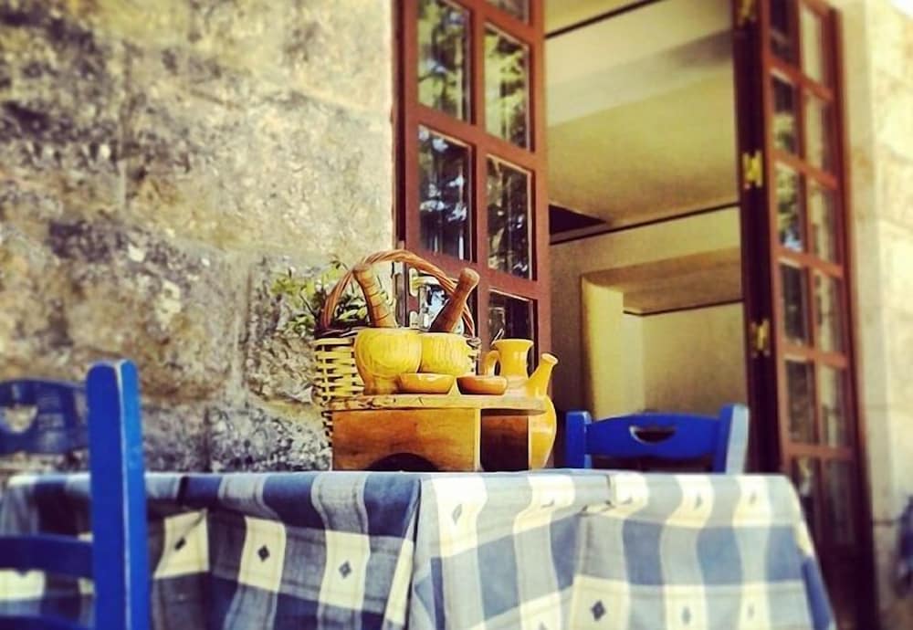 Фото Elafos Hotel