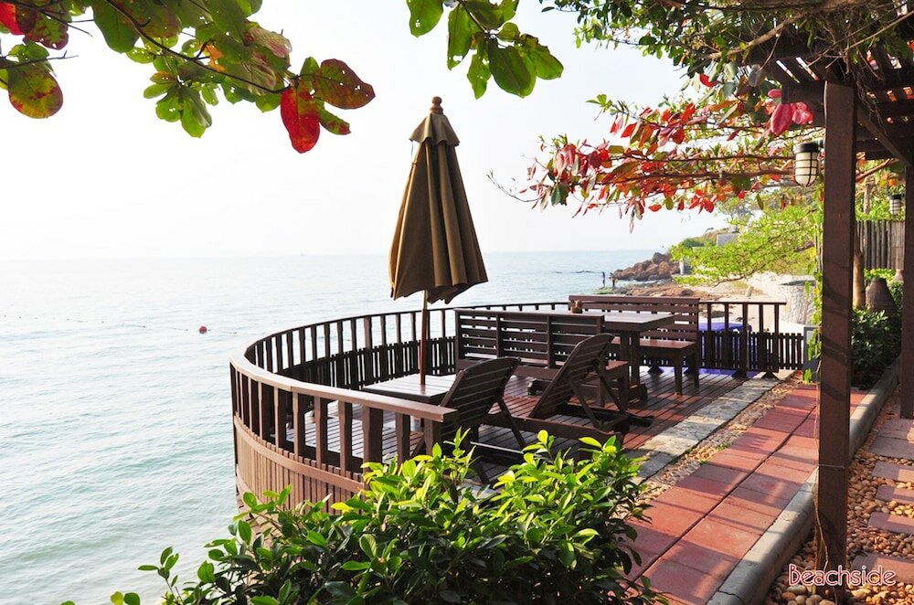 Фото Birds and Bees Resort