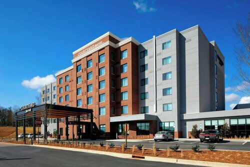 Гостиница Courtyard by Marriott Charlotte Fort Mill, Sc