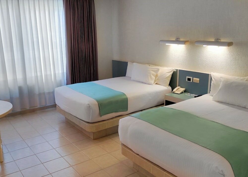 Фото Hotel Balneario Parque Acuático La Caldera