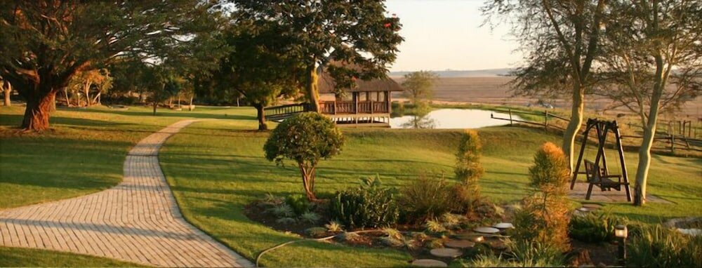 Фото Dusk to Dawn Guesthouse