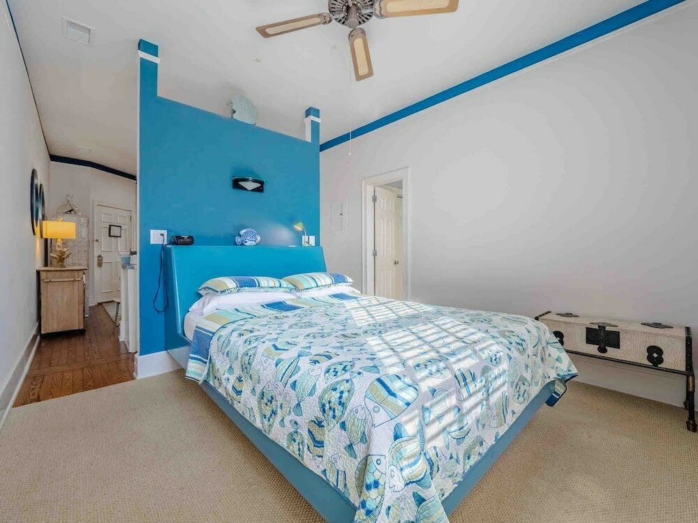 Фото Front Street Inn