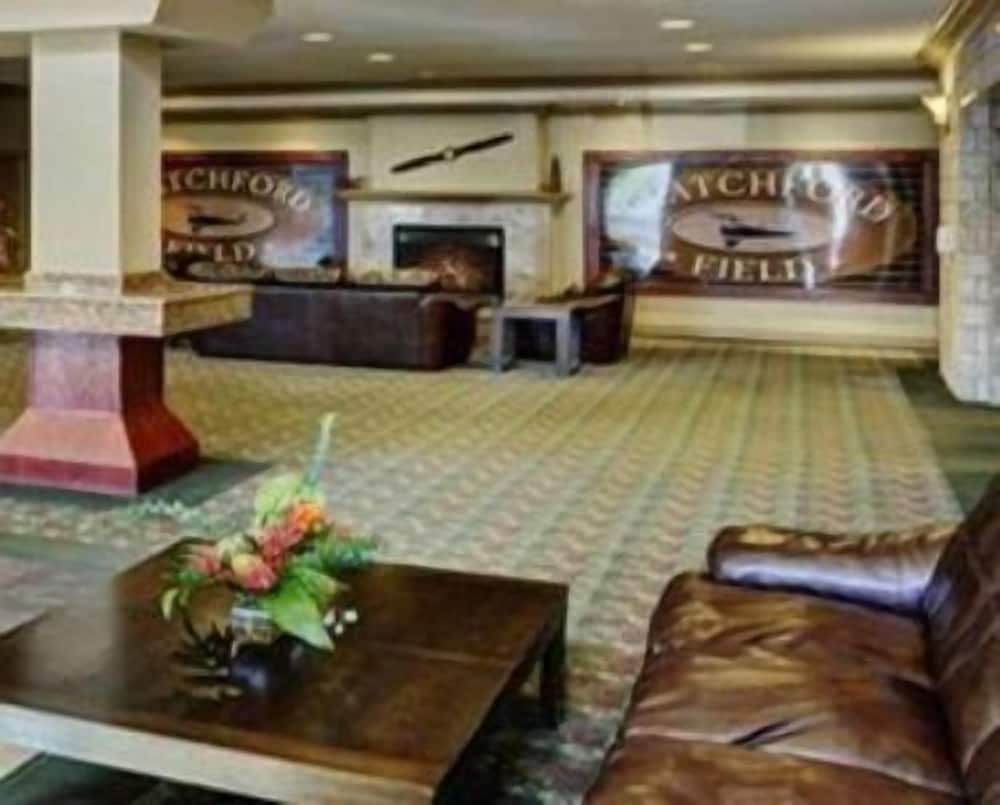 Фото Chateau Nova Kingsway