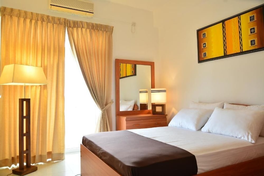 Фото Panoramic Holiday Apartment Seagull Complex - Colombo