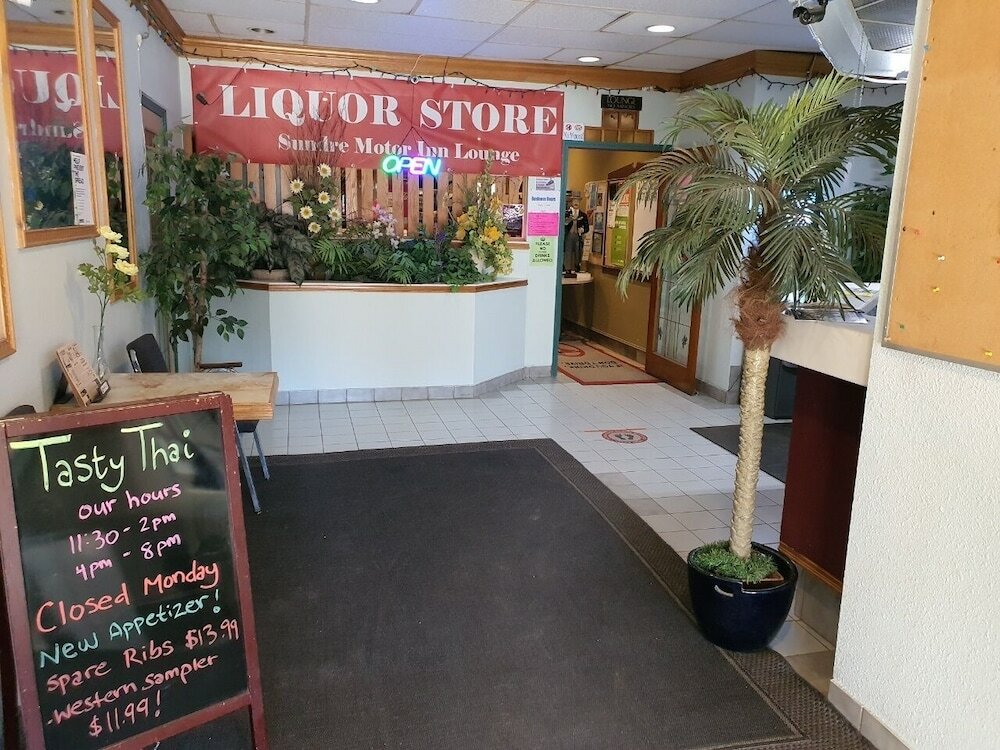 Фото Sundre Motor Inn
