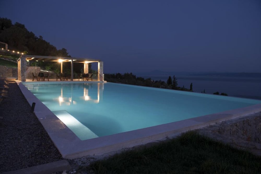 Фото Elimnion Resort