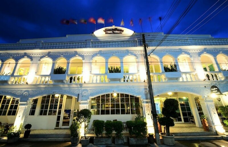 Гостиница Baan PhuAnda Phuket