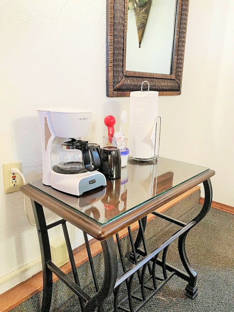 Фото Breakers Boutique Inn