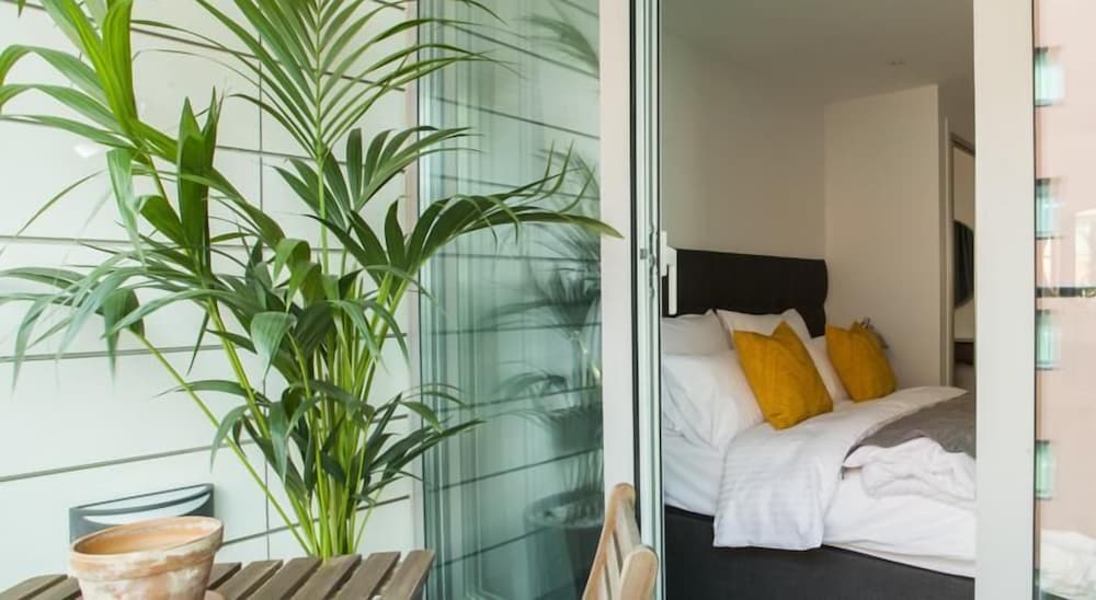 Фото Belvedere Royal Victoria Docks