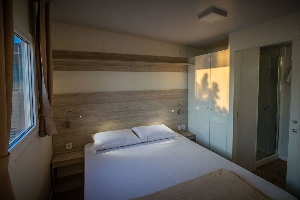 Фото Mediteran kamp Mobile Homes in Camping Klenovica