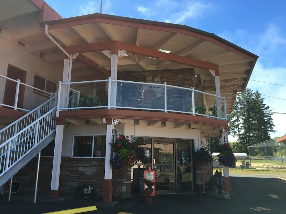 Фото Breakers Boutique Inn