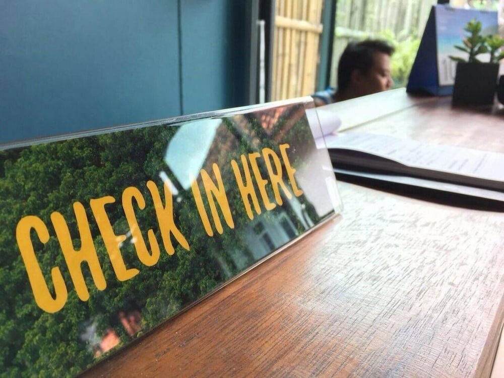 Фото Monkey Dive Yolo Bungalow